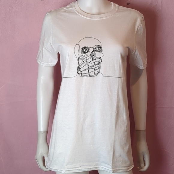 Nasty Gal Heads Will Roll Skull Sketch Graphic Tee in White size Small - Picture 1 of 6